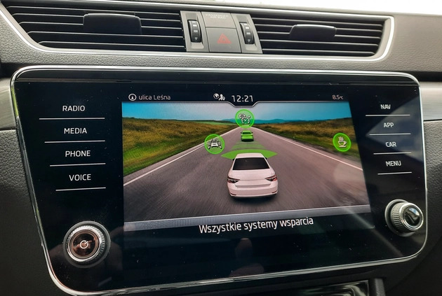 Skoda Superb cena 127900 przebieg: 85000, rok produkcji 2022 z Sobótka małe 631